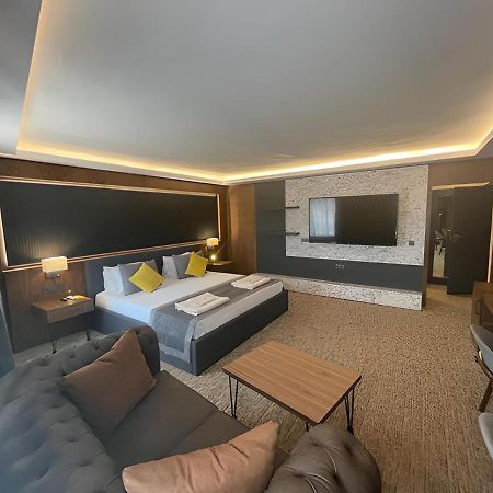 Uk Ankara Hotel Екстер'єр фото