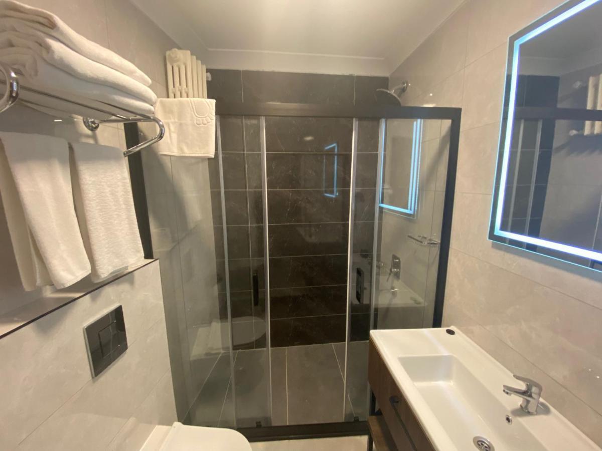 Uk Ankara Hotel Екстер'єр фото