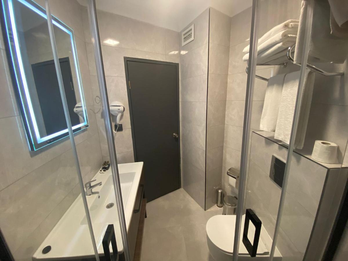 Uk Ankara Hotel Екстер'єр фото