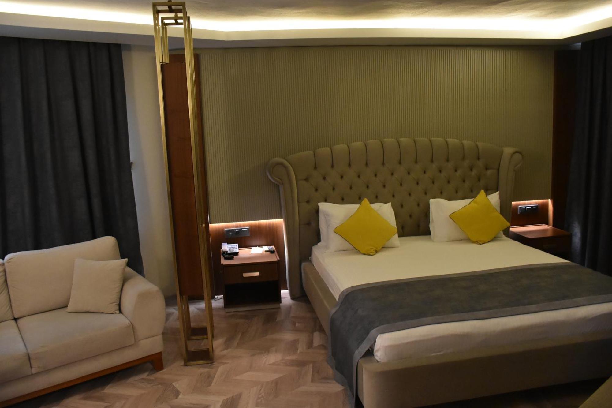 Uk Ankara Hotel Екстер'єр фото
