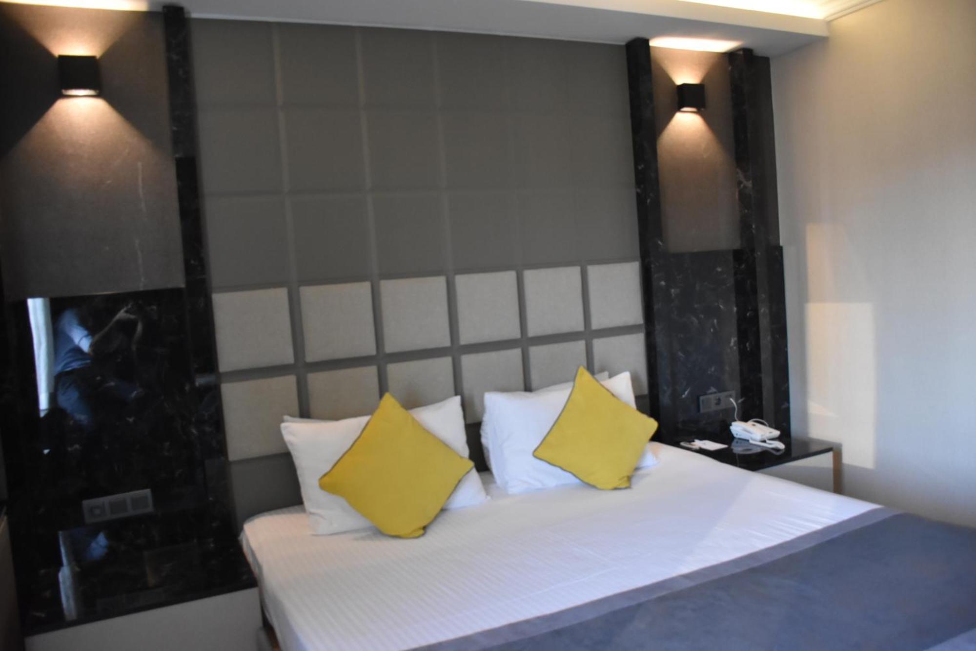 Uk Ankara Hotel Екстер'єр фото
