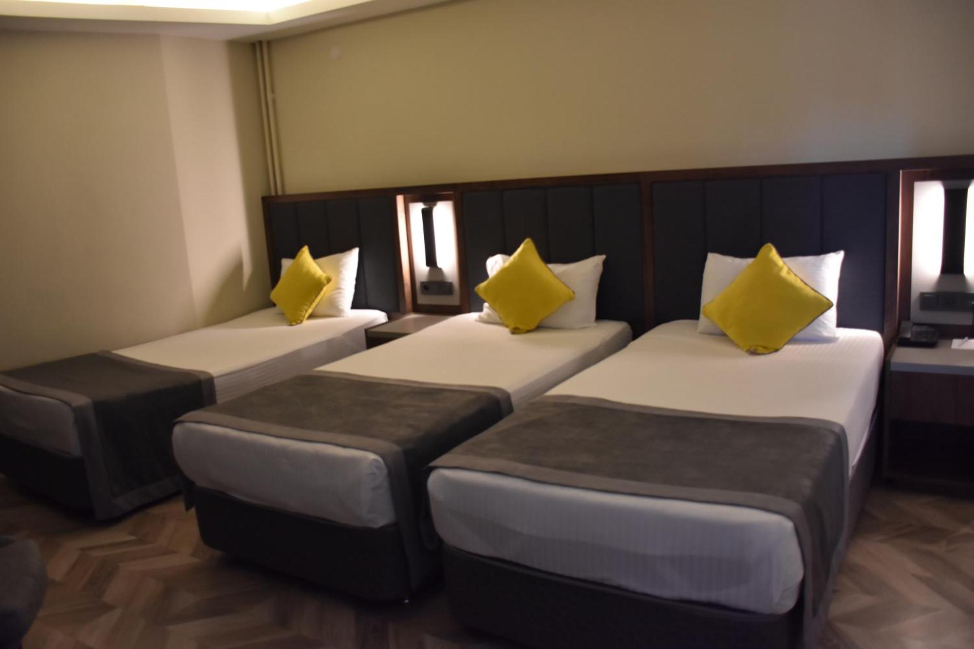 Uk Ankara Hotel Екстер'єр фото