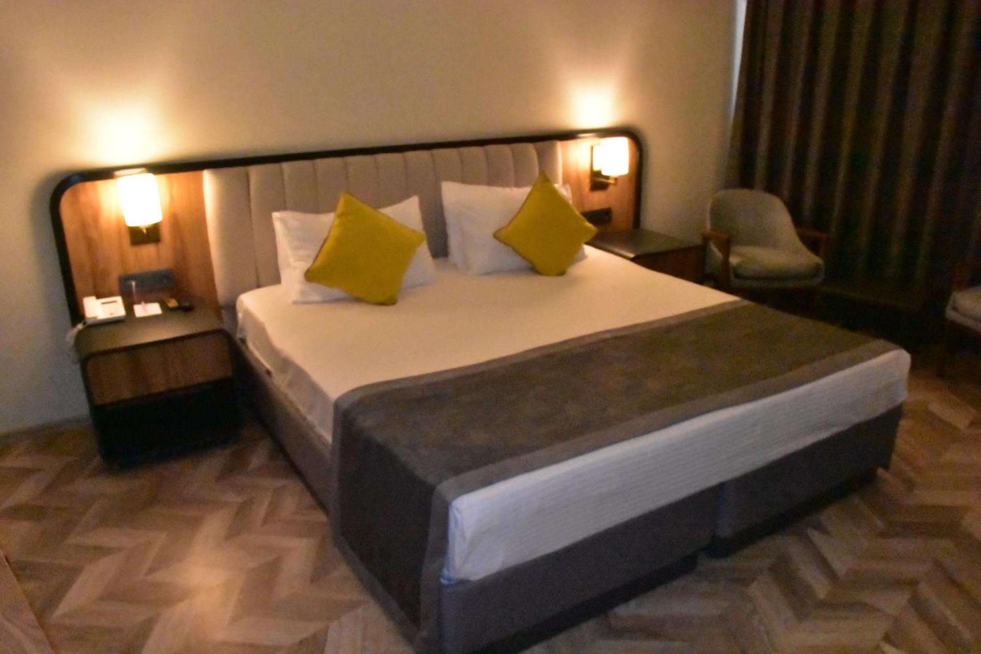 Uk Ankara Hotel Екстер'єр фото